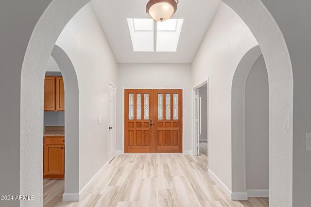 10185 E Becker Lane, Scottsdale, AZ 85260