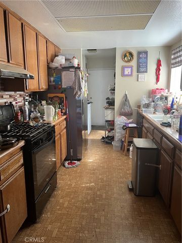 2421 S Reservoir, Pomona, CA 91766