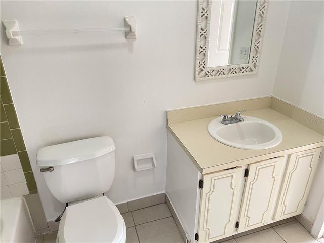 2352 HUNTINGTON GREEN COURT 7, Orlando, FL 32839