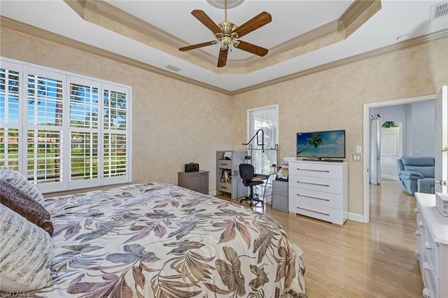 2325 Island Cove CIR, Naples, FL 34109