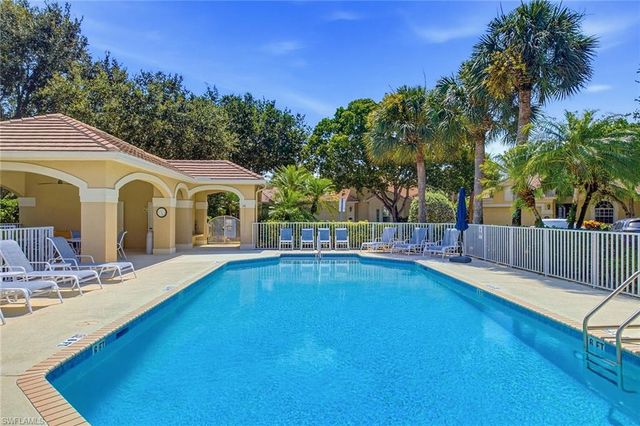 2325 Island Cove CIR, Naples, FL 34109