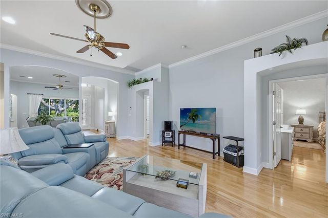 2325 Island Cove CIR, Naples, FL 34109