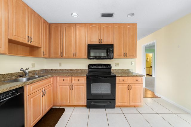1720 Palmland Drive Unit 5a, Boynton Beach, FL 33436