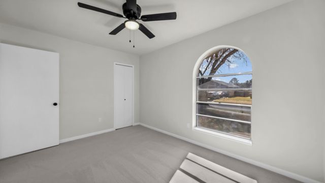 211 Pebblebrook Street, Arlington, TX 76014