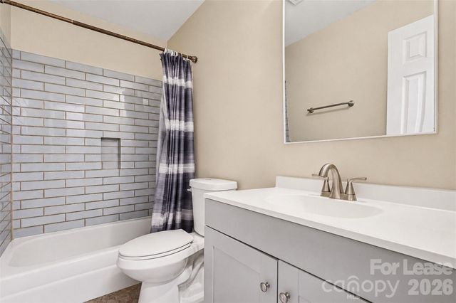 1236 Archdale Drive F, Charlotte, NC 28217