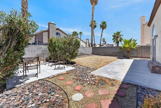 1730 Garden Path Court, Las Vegas, NV 89119