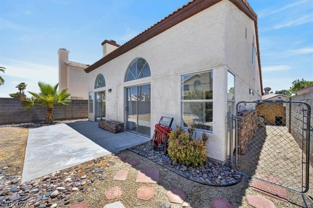 1730 Garden Path Court, Las Vegas, NV 89119