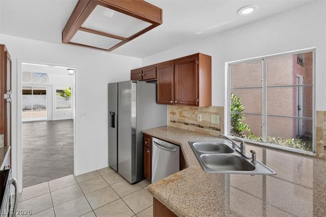 1730 Garden Path Court, Las Vegas, NV 89119