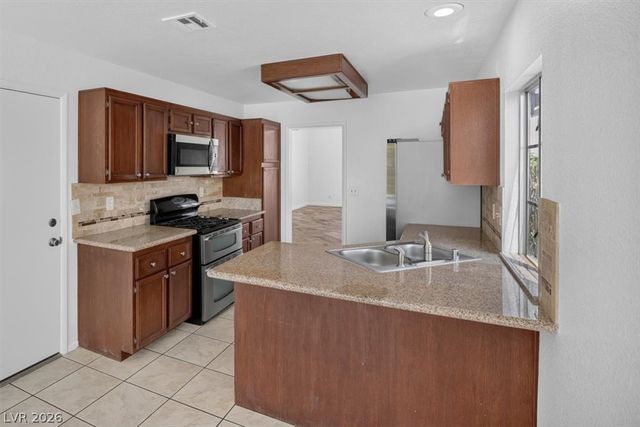 1730 Garden Path Court, Las Vegas, NV 89119