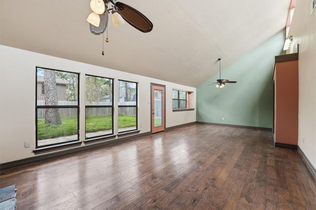 7307 Ironwood Lane, Baytown, TX 77521