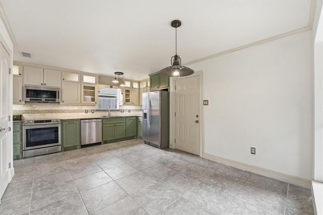 7307 Ironwood Lane, Baytown, TX 77521