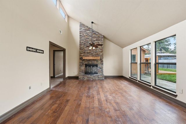 7307 Ironwood Lane, Baytown, TX 77521