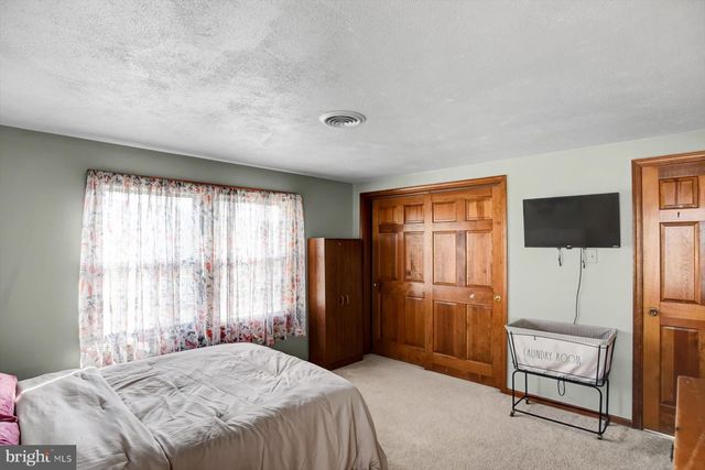 6 JAMES STREET, Mill Hall, PA 17751