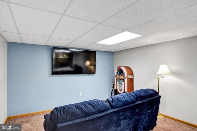 6 JAMES STREET, Mill Hall, PA 17751