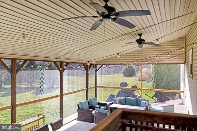 6 JAMES STREET, Mill Hall, PA 17751