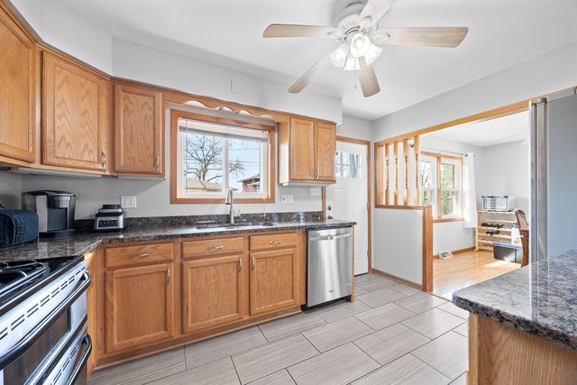 6043 W 127th Place, Palos Heights, IL 60463