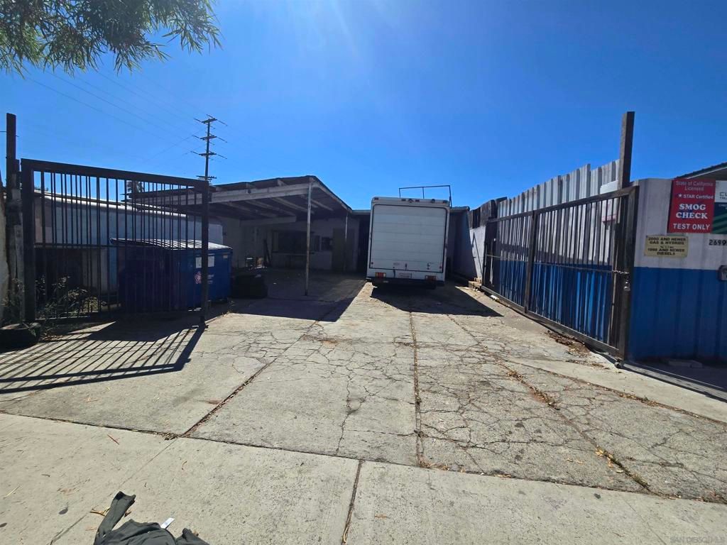 2699 COMMERCIAL STREET #B, San Diego, CA 92113 — exterior