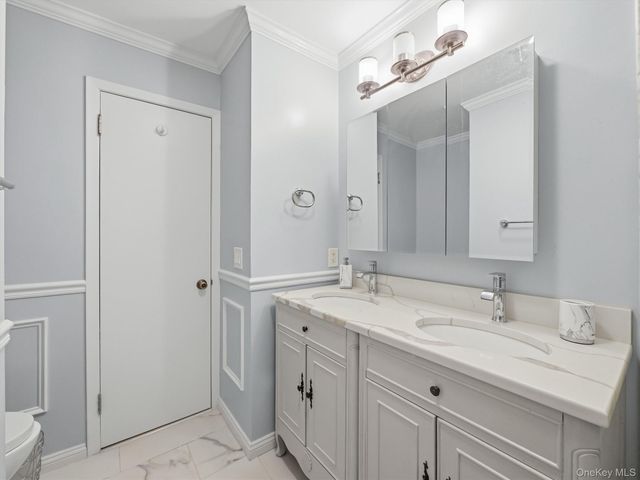 59 Mallory Road, Spring Valley, NY 10977