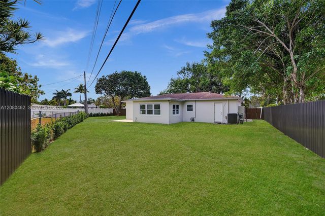 2125 Alamanda Drive, North Miami, FL 33181