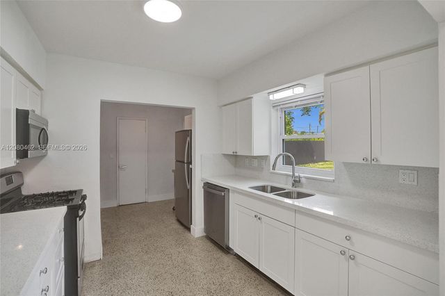2125 Alamanda Drive, North Miami, FL 33181