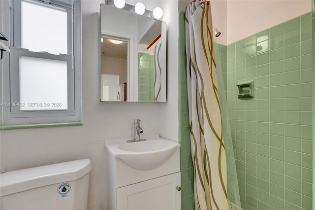 2125 Alamanda Drive, North Miami, FL 33181