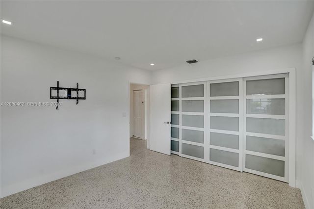 2125 Alamanda Drive, North Miami, FL 33181