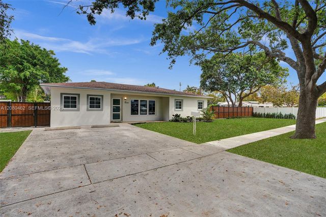 2125 Alamanda Drive, North Miami, FL 33181
