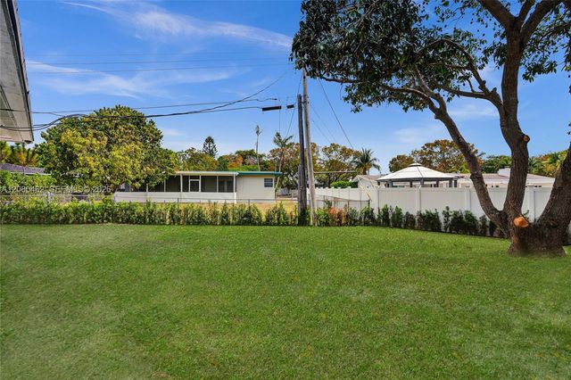 2125 Alamanda Drive, North Miami, FL 33181