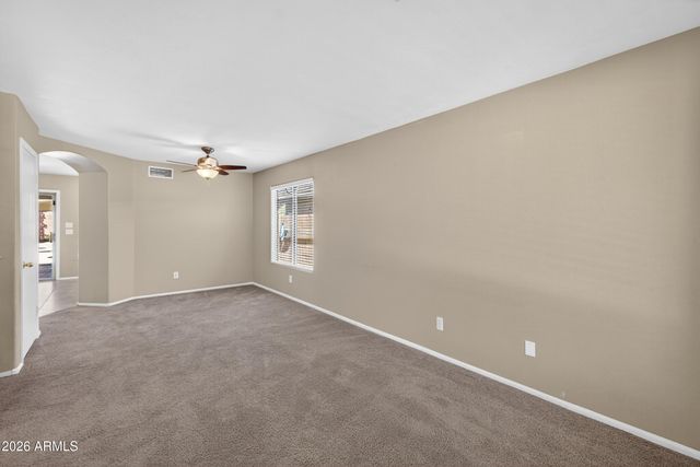 812 E LOVEGRASS Drive, San Tan Valley, AZ 85143