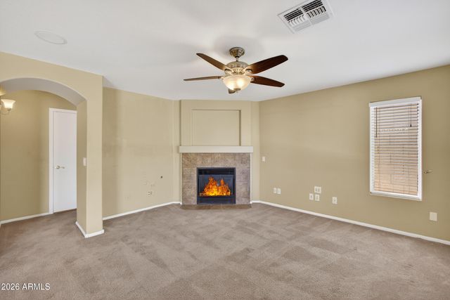 812 E LOVEGRASS Drive, San Tan Valley, AZ 85143