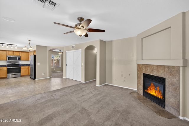 812 E LOVEGRASS Drive, San Tan Valley, AZ 85143