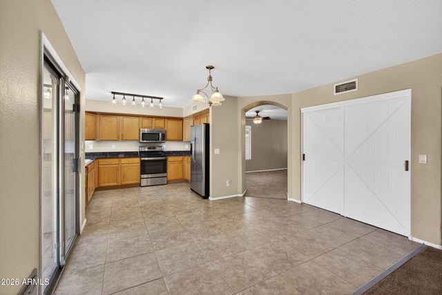 812 E LOVEGRASS Drive, San Tan Valley, AZ 85143