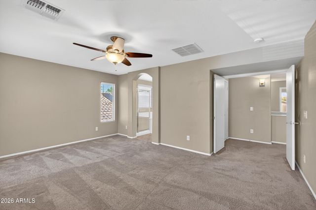 812 E LOVEGRASS Drive, San Tan Valley, AZ 85143