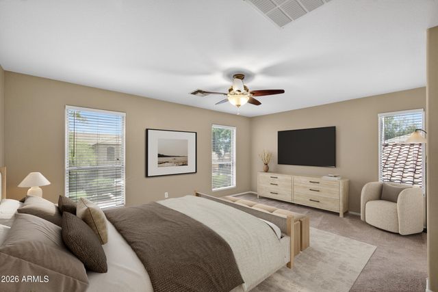 812 E LOVEGRASS Drive, San Tan Valley, AZ 85143