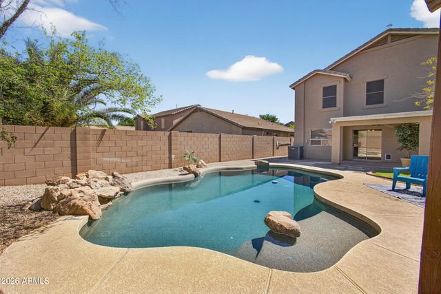 812 E LOVEGRASS Drive, San Tan Valley, AZ 85143