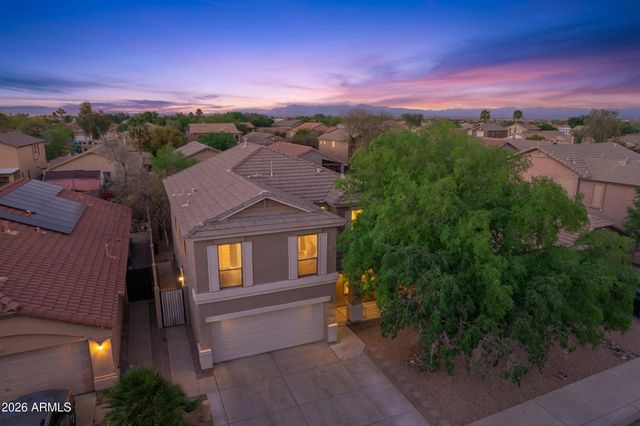 812 E LOVEGRASS Drive, San Tan Valley, AZ 85143