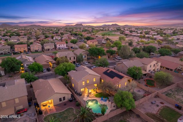 812 E LOVEGRASS Drive, San Tan Valley, AZ 85143