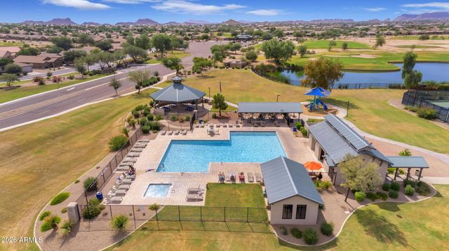 812 E LOVEGRASS Drive, San Tan Valley, AZ 85143