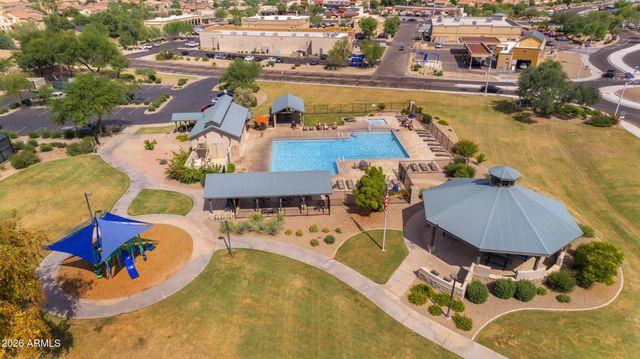 812 E LOVEGRASS Drive, San Tan Valley, AZ 85143