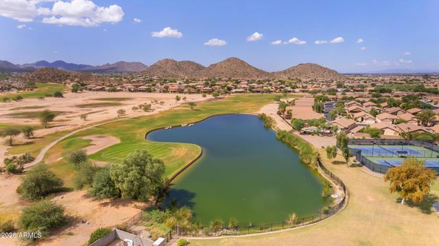 812 E LOVEGRASS Drive, San Tan Valley, AZ 85143