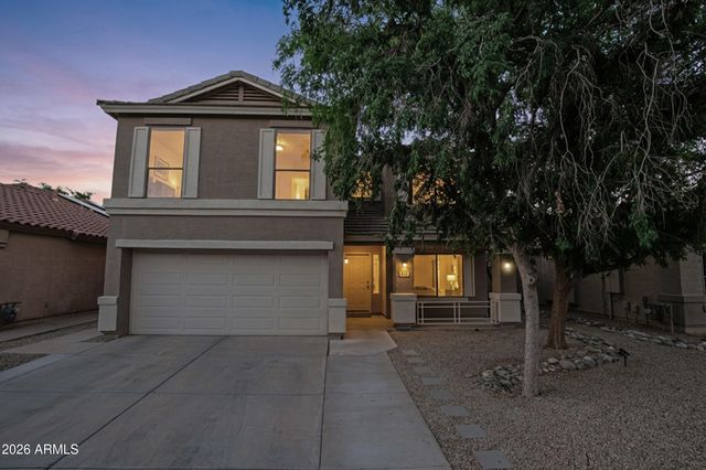 812 E LOVEGRASS Drive, San Tan Valley, AZ 85143