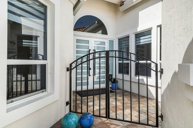 6398 NW 23rd Lane, Boca Raton, FL 33434