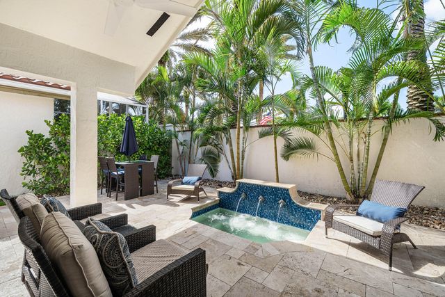 6398 NW 23rd Lane, Boca Raton, FL 33434