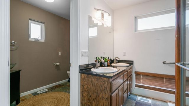 6946 Lennox Avenue, Yucca Valley, CA 92284