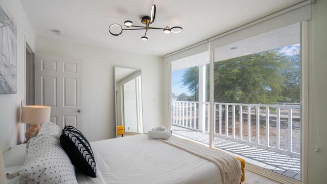 6946 Lennox Avenue, Yucca Valley, CA 92284