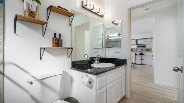 6946 Lennox Avenue, Yucca Valley, CA 92284