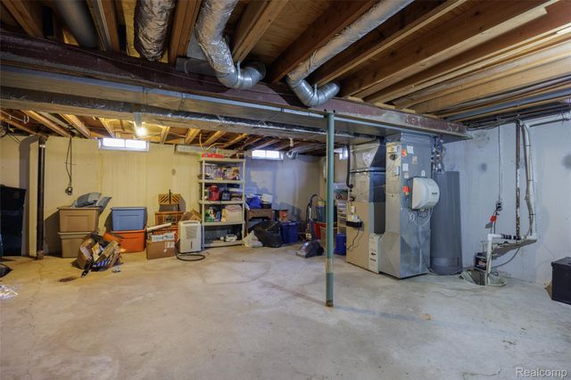 11808 Harbor Lane, Van Buren Charter Township, MI 48111