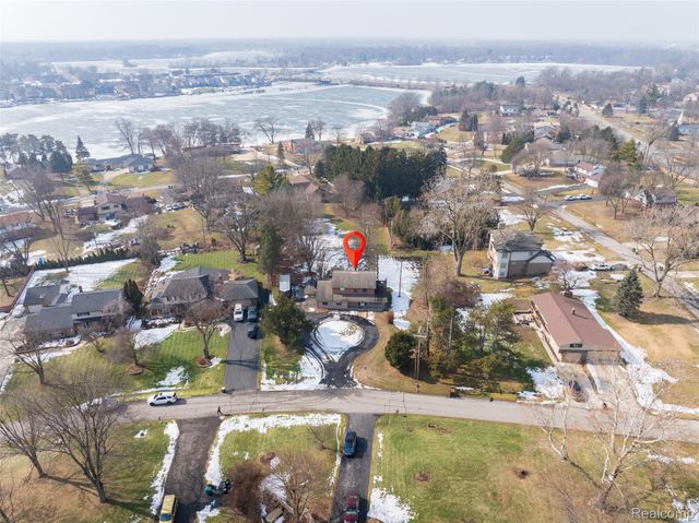 11808 Harbor Lane, Van Buren Charter Township, MI 48111