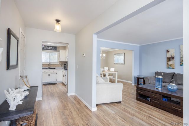 11808 Harbor Lane, Van Buren Charter Township, MI 48111