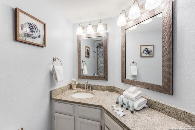14721 Whitecap Blvd Apt 382, Corpus Christi, TX 78418
